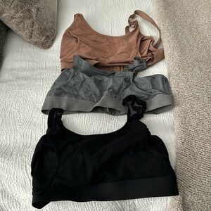 Momcozy Hands Free Pumping Bras